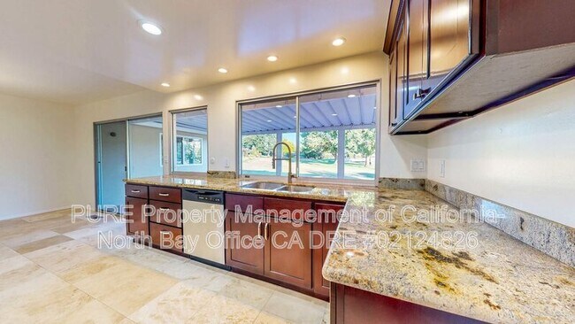 Building Photo - 351 Belhaven Cir