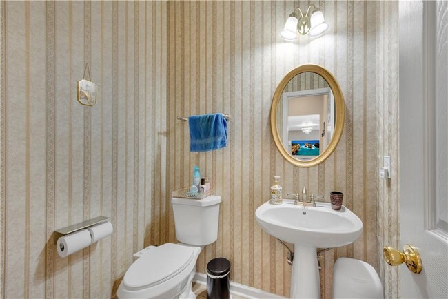 Building Photo - 10005 Lauren Hall Ct