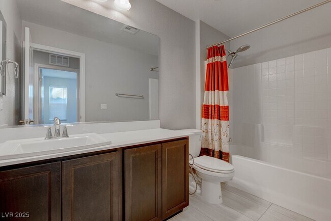 Building Photo - 12847 Slipknot St