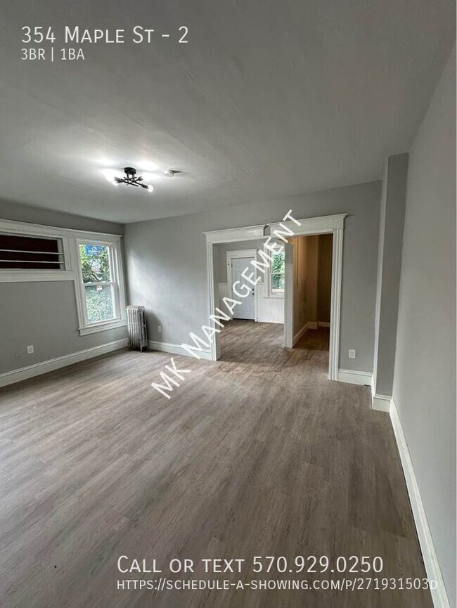 Building Photo - 352-354 Maple St