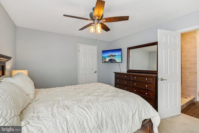 Building Photo - 608 Orchard Ct