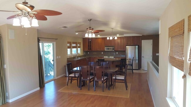 Building Photo - Spacious Home Close to Beaches, Shopping and More in South Maui!