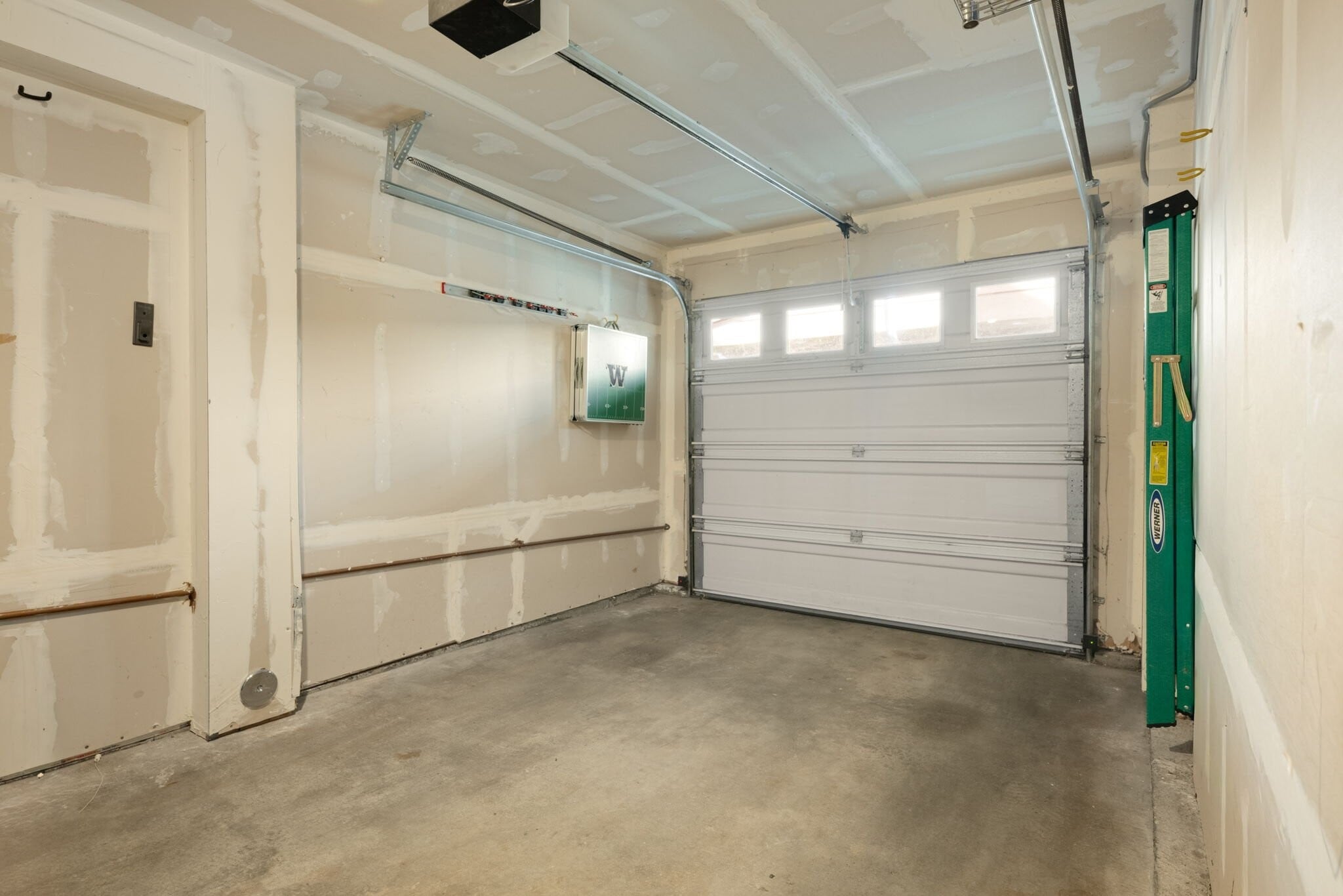 Building Photo - 931 N 35th St