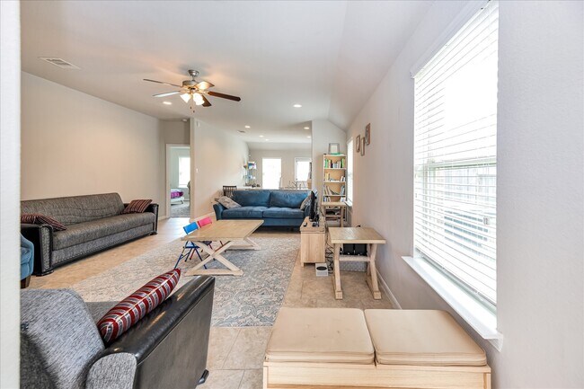 Building Photo - 1625 City Nights Wy