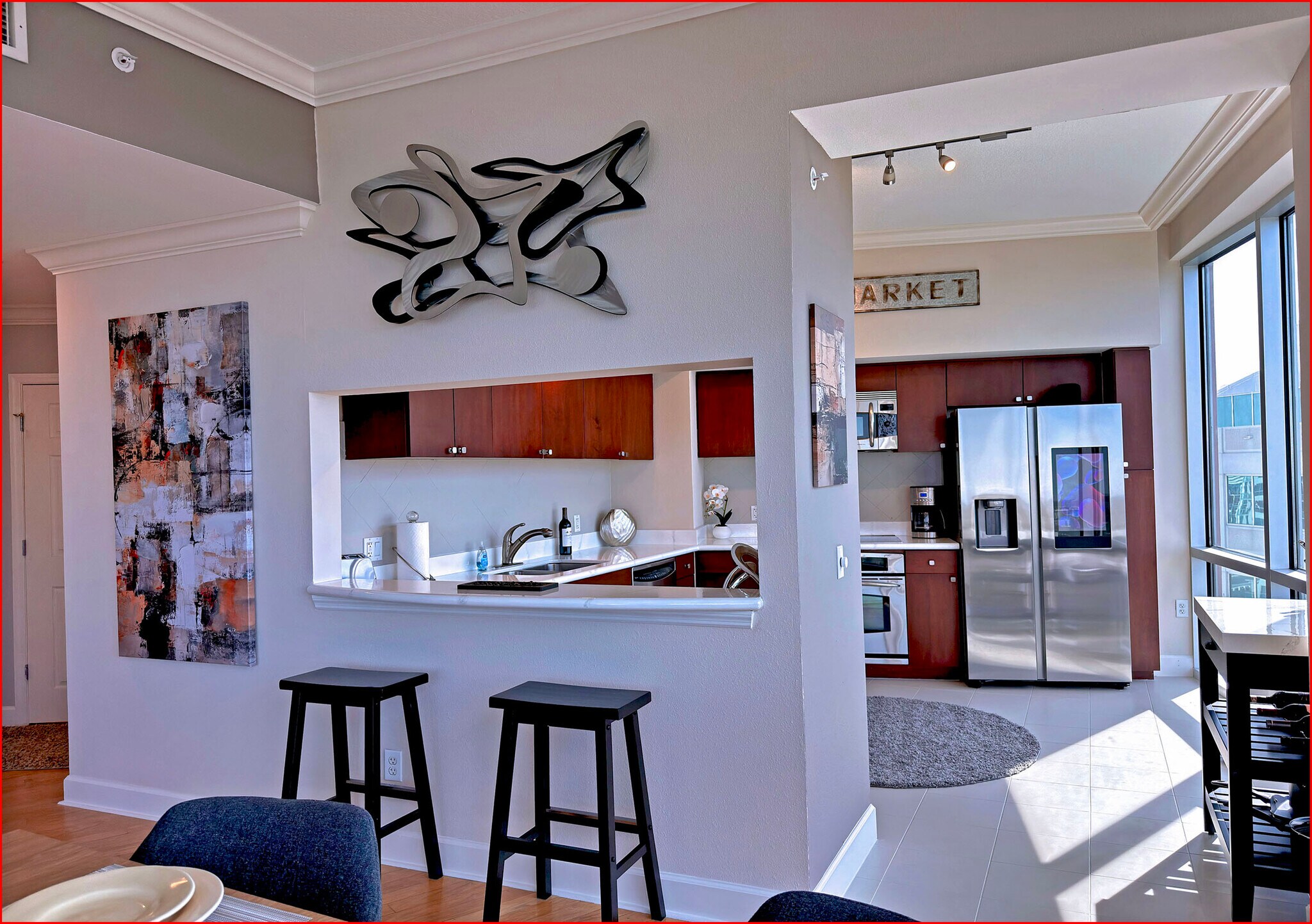 Building Photo - 322 E Central Blvd