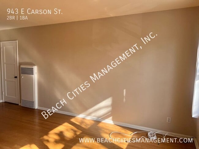 Building Photo - 943 E Carson St
