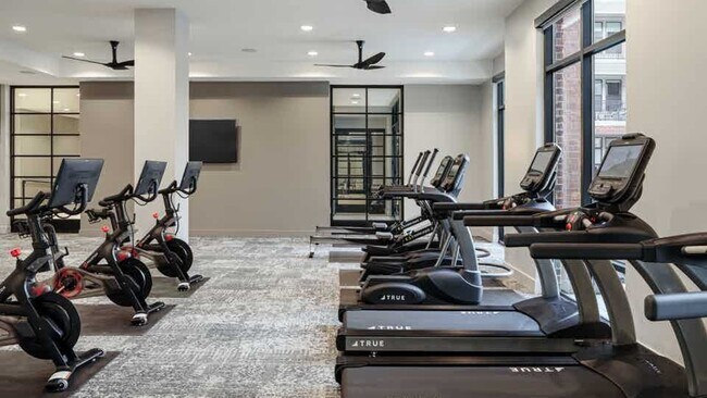 Building Photo - 15250 Quorum Dr