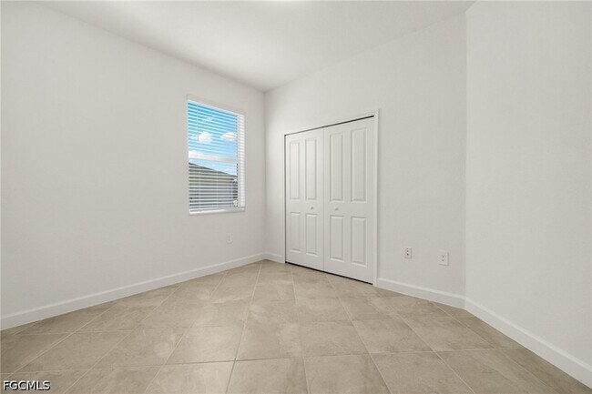 Building Photo - 14923 Anchorage Rd