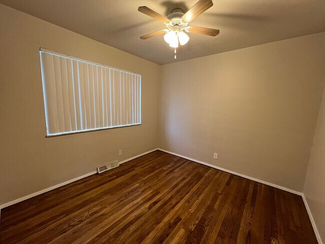 Building Photo - 9005 Olive Blvd