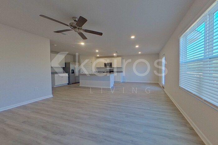 Building Photo - 4618 Malay Cir