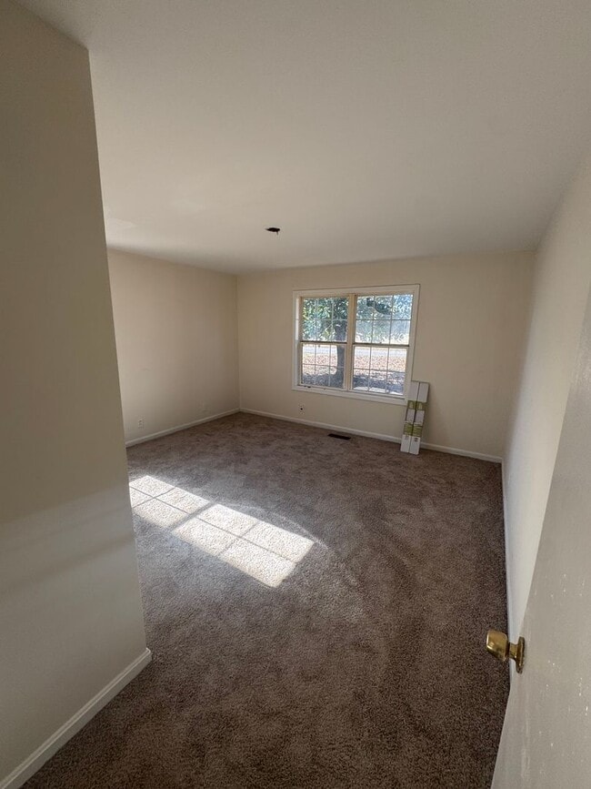 Building Photo - 3521 65th Ave