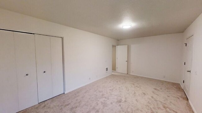 Building Photo - Coming Soon! Dual Master Bedrooms in a Lig...