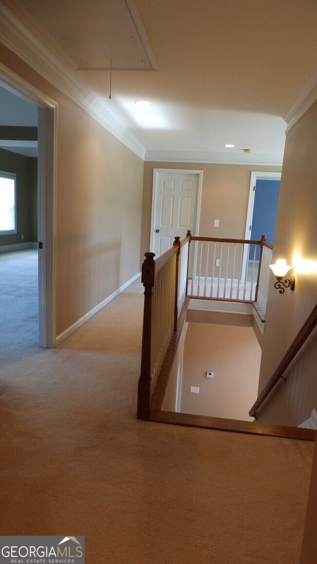 Building Photo - 4071 Copper Creek Way NE