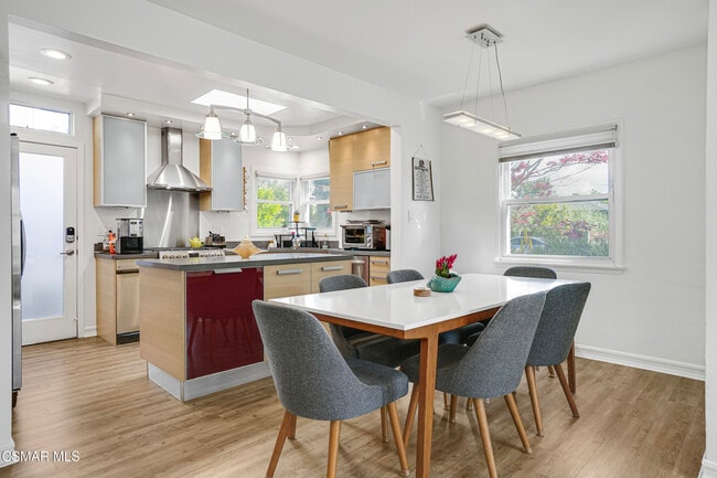 Building Photo - 3783 Stewart Ave