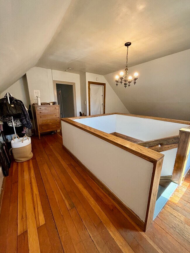 Building Photo - 3224 Hennepin Ave