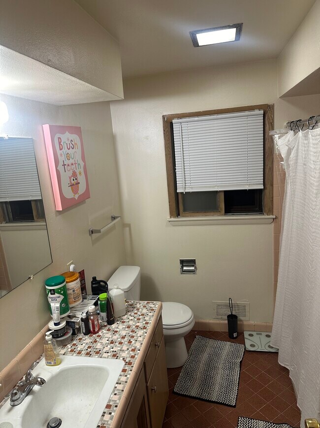 Bathroom - 4130 N 91st St
