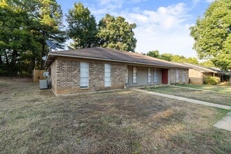 Building Photo - 309A Blake Drive Unit Unit A