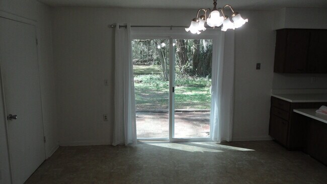 Building Photo - 4620 SW 20th Terrace