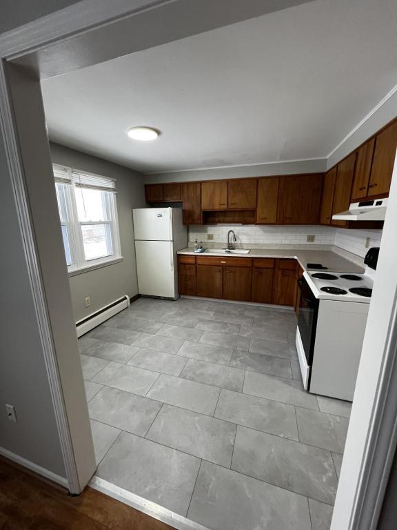 Building Photo - 131 Klinger Ave