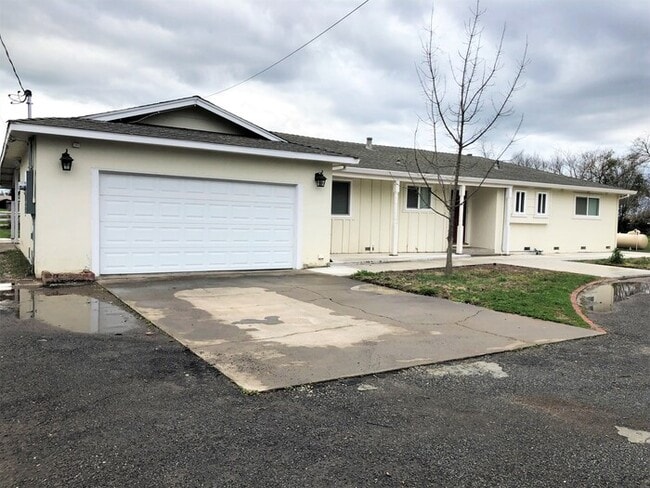 Building Photo - 9610 Sheldon Rd