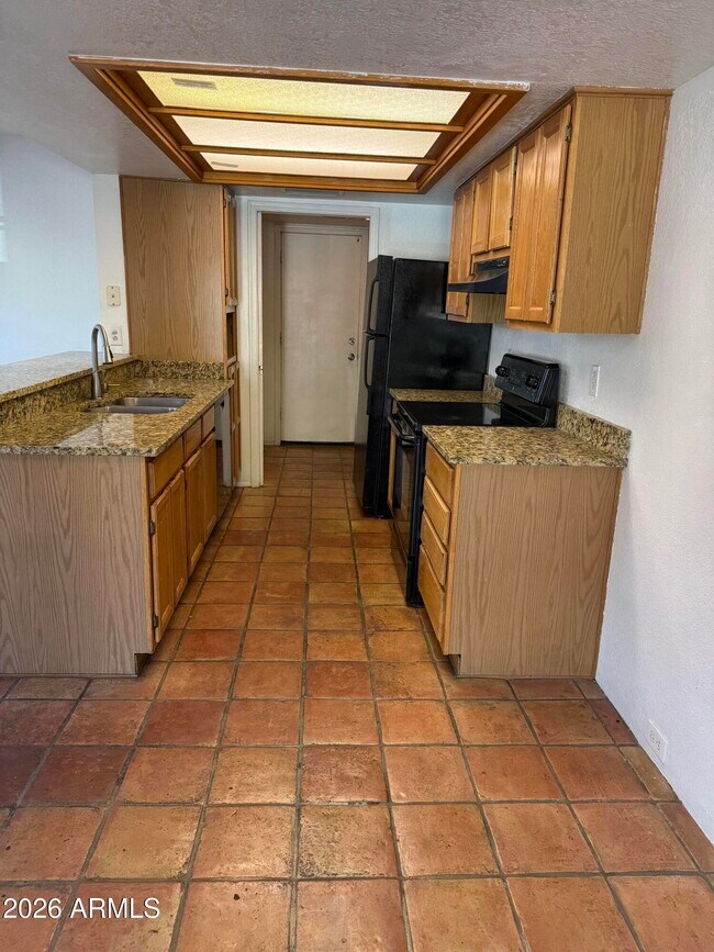 Building Photo - 8844 S 51st St