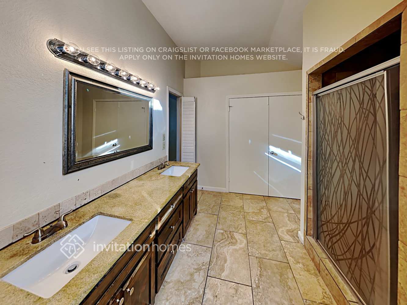 Building Photo - 19607 Lake Hollow Ln