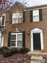 Building Photo - 4917 Sunburst Ln