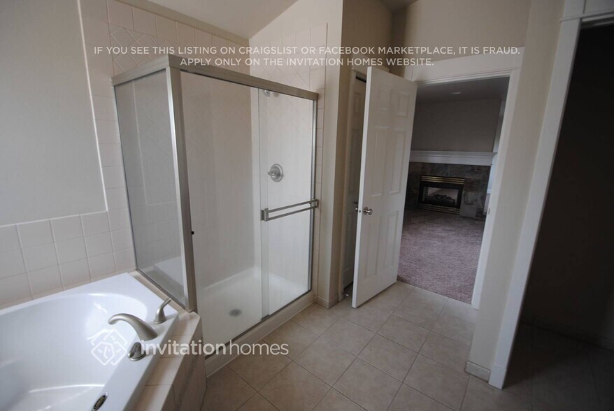 Building Photo - 28315 143rd Pl SE