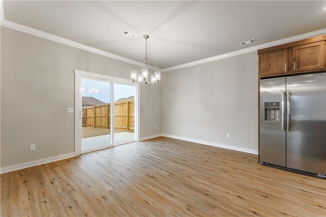 Building Photo - 2908 SW Grandshire Ave