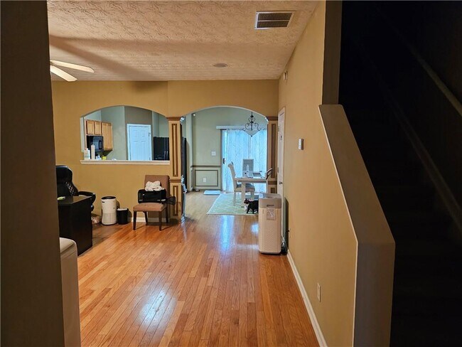 Building Photo - 2160 Hawks Bluff Trail NW