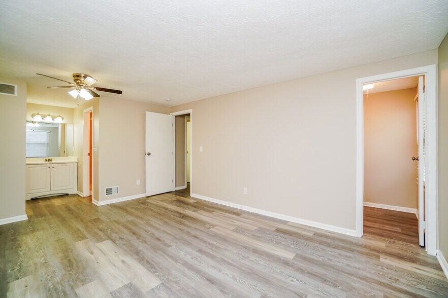 Building Photo - 1206 Crater Lake Ln