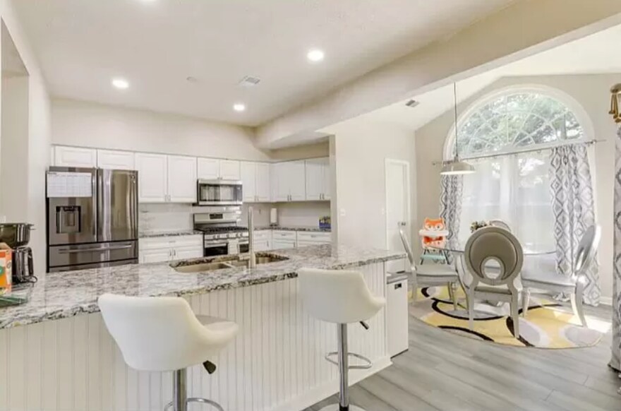 Building Photo - Room in Single Family Home on Woodstone Dr