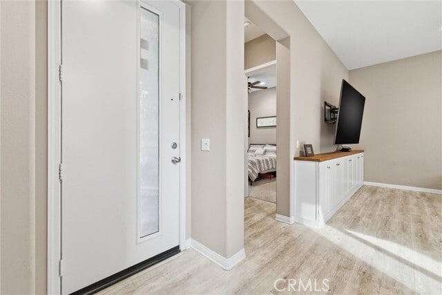 Building Photo - 155 Spectacle