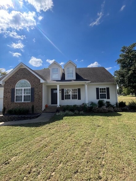 Building Photo - 3544 Dorothy Dr