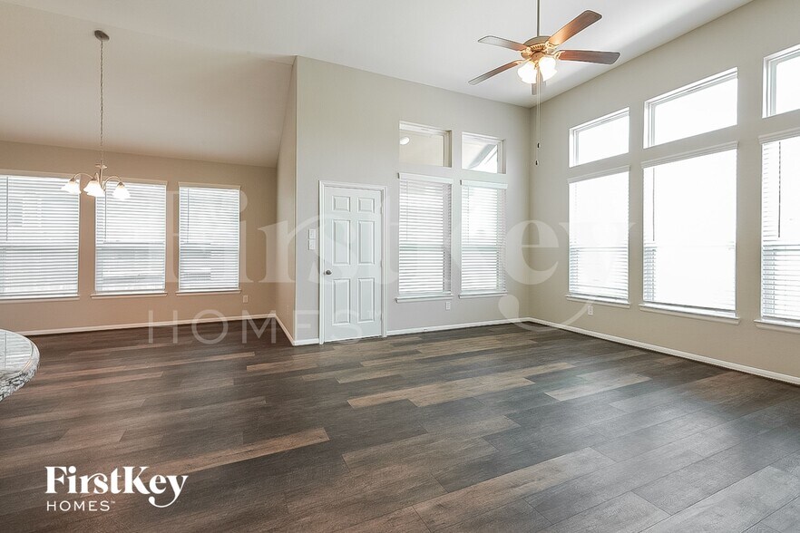 Building Photo - 12524 Jetty Cv