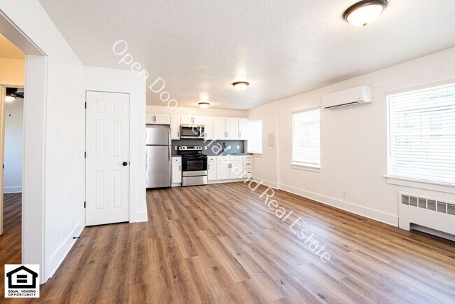 Building Photo - 1823 Griswold Dr