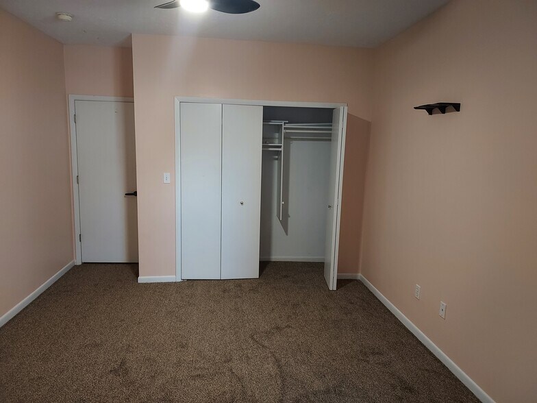 Building Photo - 11014 Detroit Ave