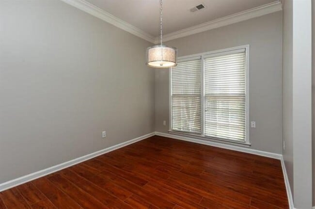 Building Photo - 100 Riverwalk Pl