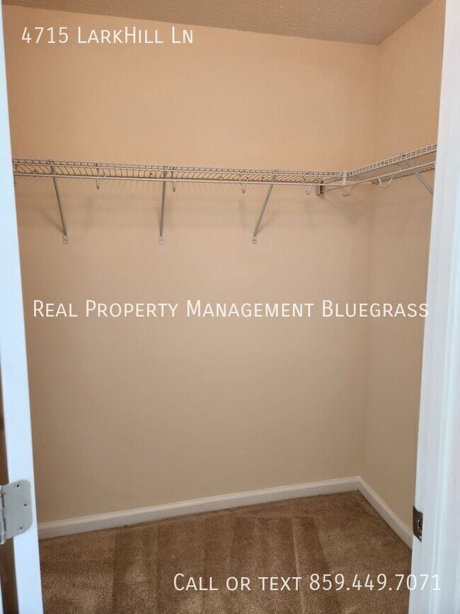 Building Photo - 4715 Larkhill Ln