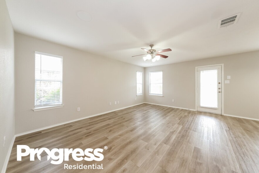 Building Photo - 105 Altamont St