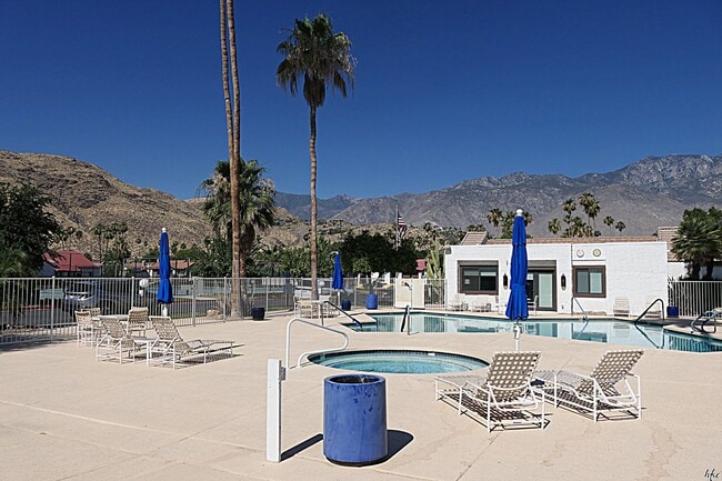 Building Photo - Canyon Sands Villa,Furnished,Long term/Long Seasonal term