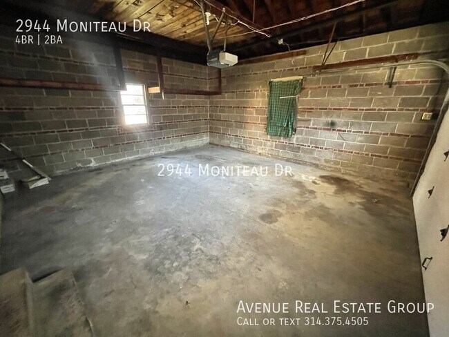 Building Photo - 2944 Moniteau Dr