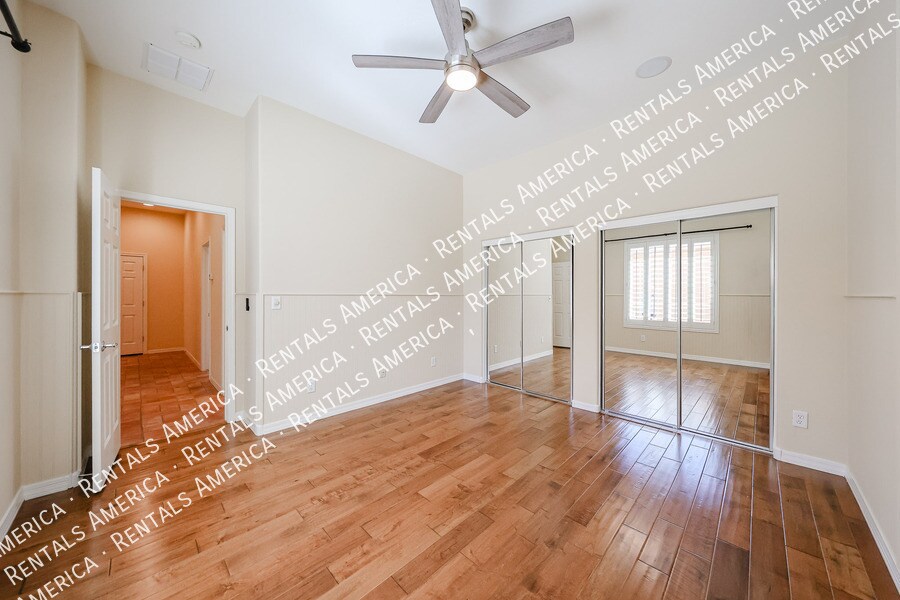 Building Photo - 2348 W River Rock Ct