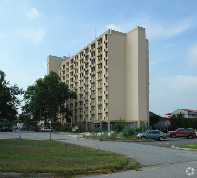 Building Photo - Peabody Apartments