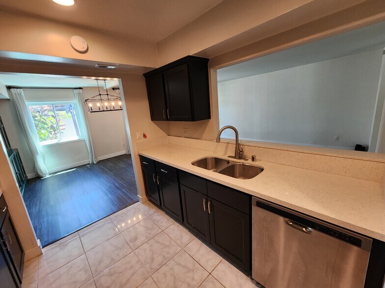 Building Photo - 4030 Mount Acadia Blvd