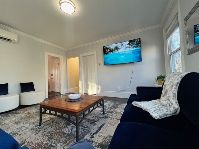 Building Photo - 17 Emerson St