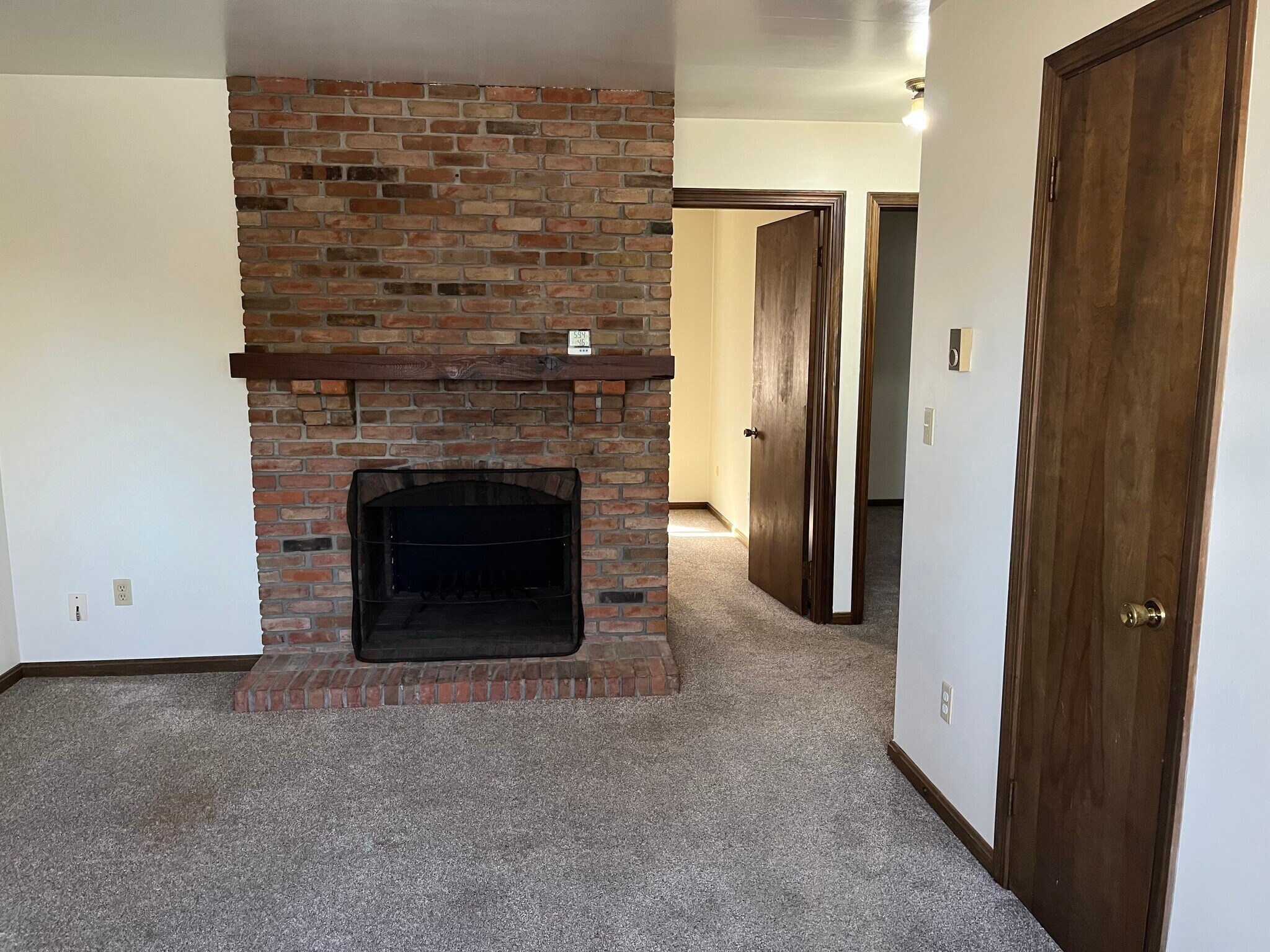 Building Photo - 930 Prospect St