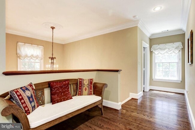 Building Photo - 9909 Avenel Farm Dr