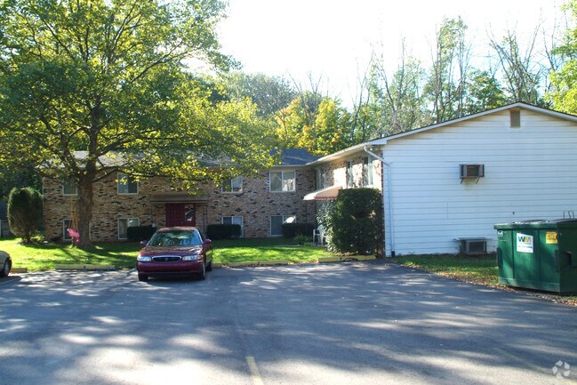 Building Photo - 3223 Park Dr