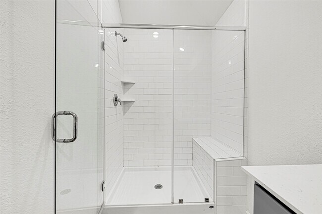 Building Photo - 2952 Cordova Hl Dr